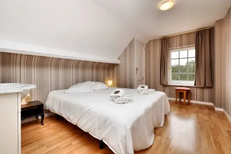 Villa Belle Vue - Piscine intérieure et sauna aux Ardennes : photo 17