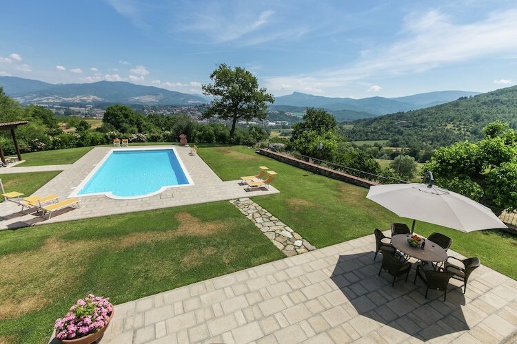 Casa Dieci, deux villas de luxe avec piscine à Poppi - Photo 8