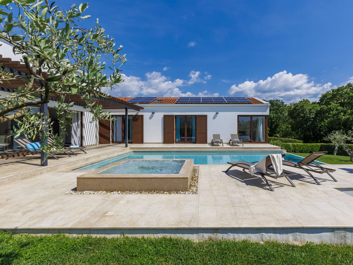 Villa Luna Bianca, piscine privée et jardin en Istrie - Photo 5