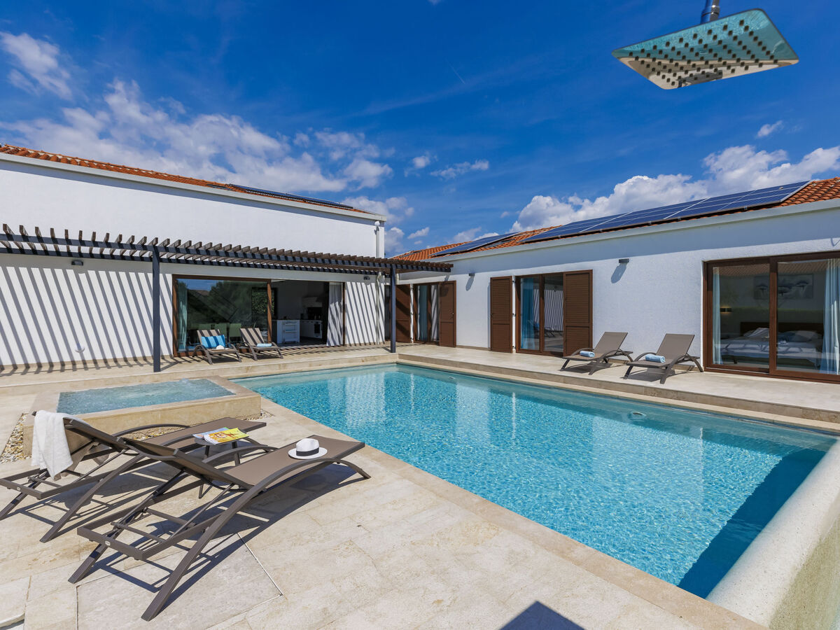 Villa Luna Bianca, piscine privée et jardin en Istrie - Photo 6