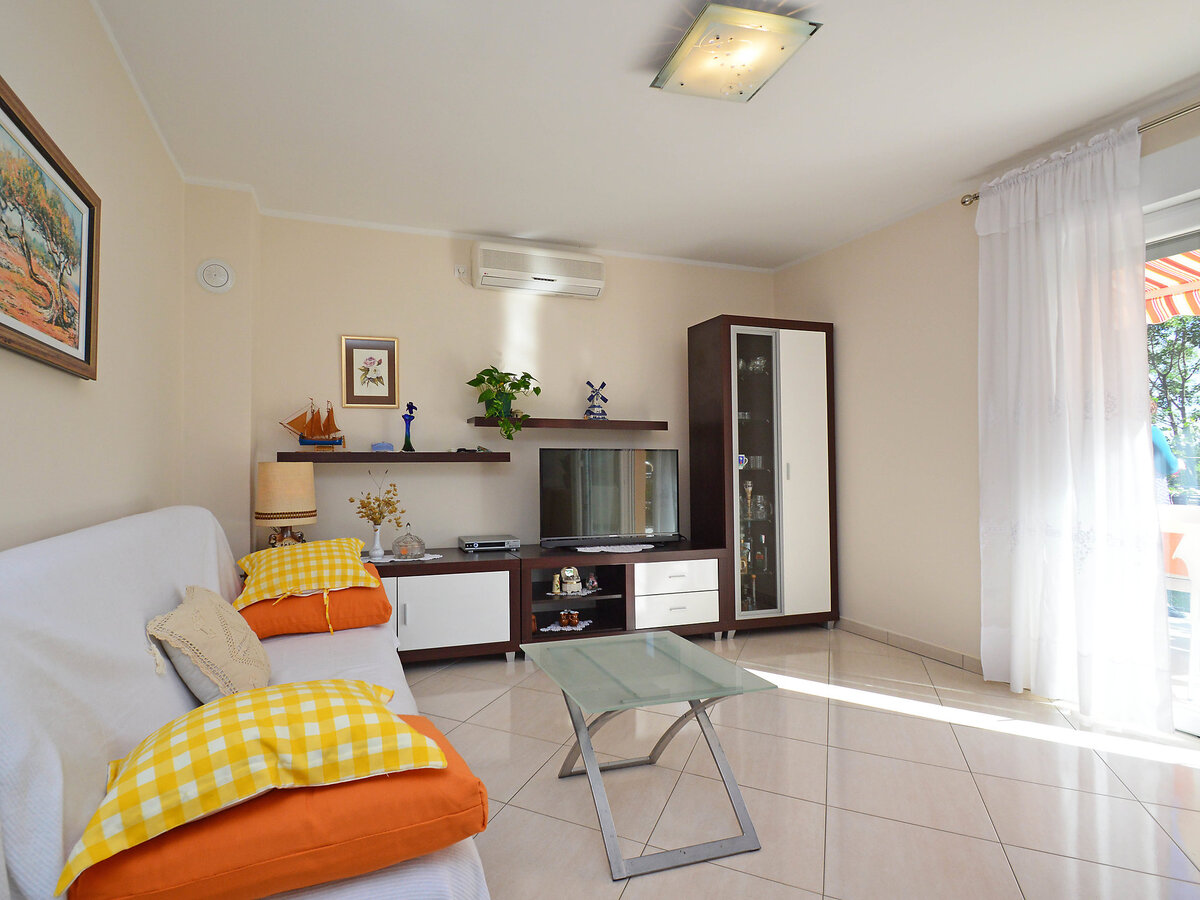 Maison Lory à Rakalj, 2 km de la mer - Photo 2