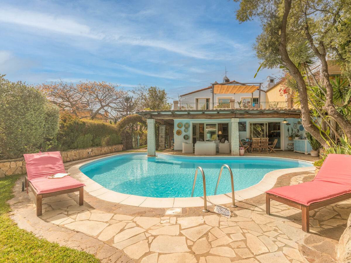 Villa Surphinia avec piscine privée à Bari Sardo - Photo 1