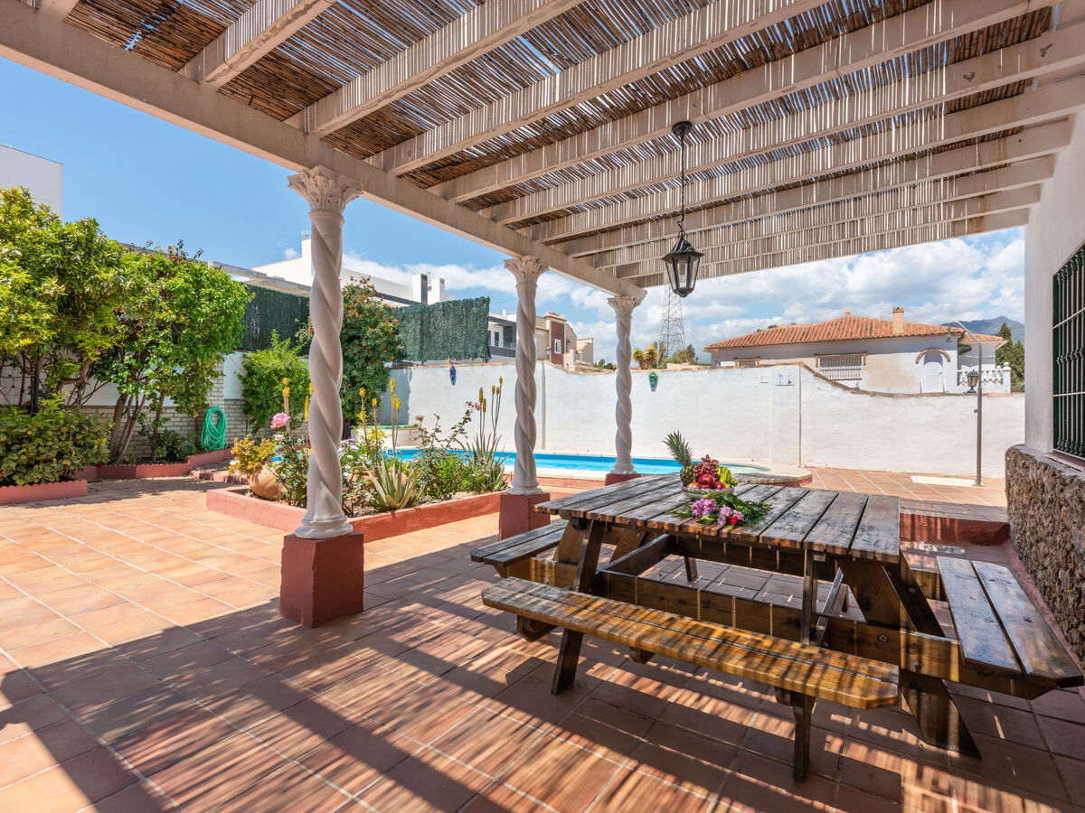 Villa Romeral, maison 5 chambres avec piscine à Nerja - Photo 2