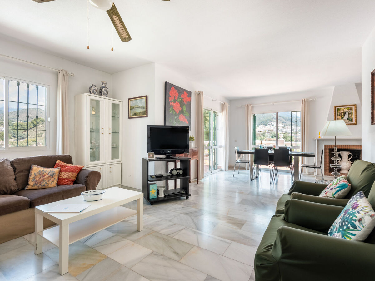 Villa Romeral, maison 5 chambres avec piscine à Nerja - Photo 8