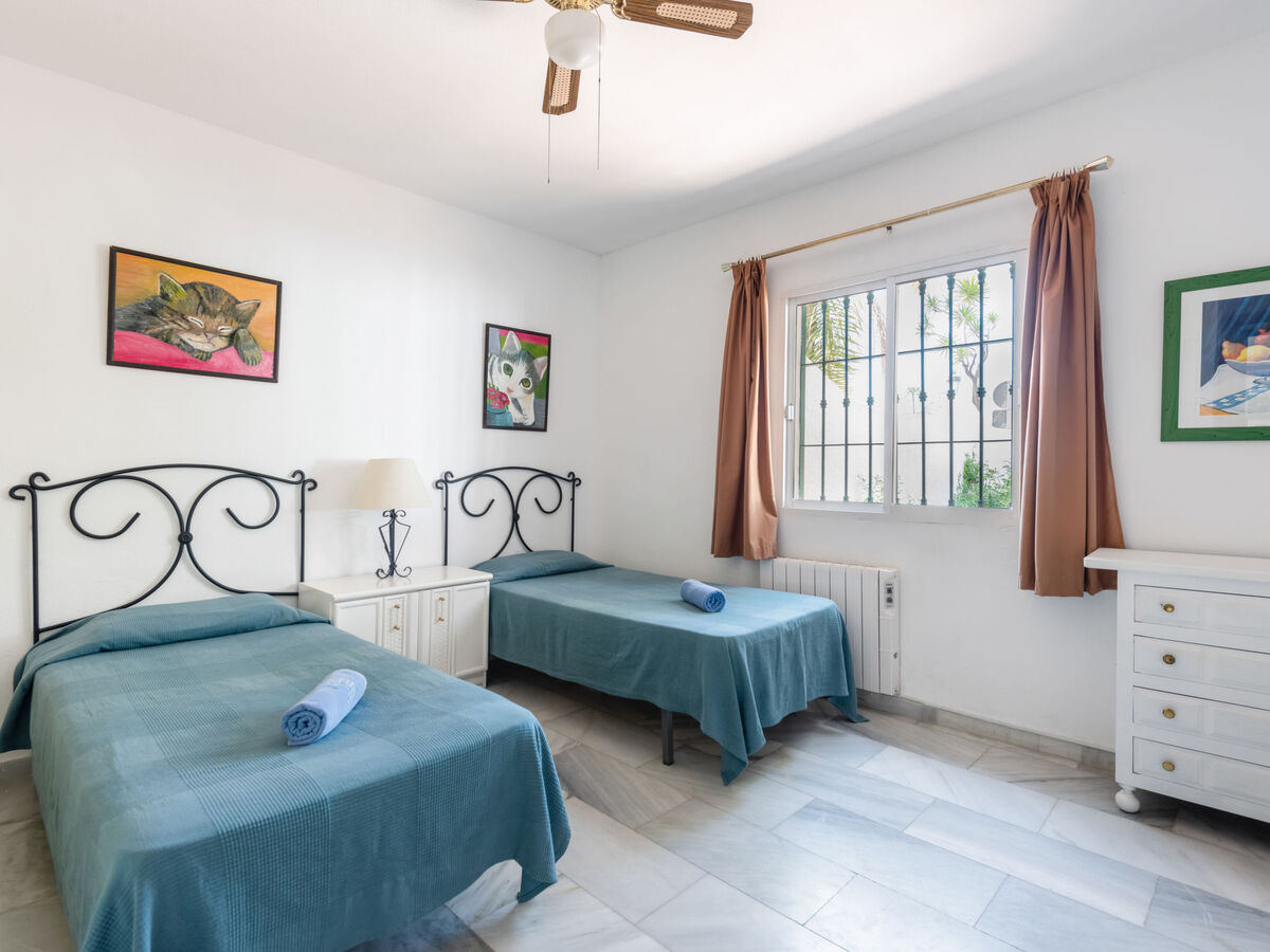 Villa Romeral, maison 5 chambres avec piscine à Nerja - Photo 12