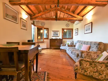 Appartement avec terrasse au bord du canal à Venise : photo 2
