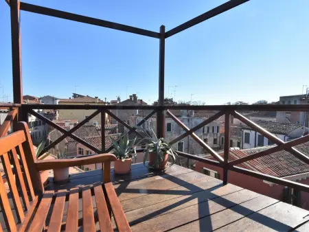 Appartement avec terrasse au bord du canal à Venise : photo 24