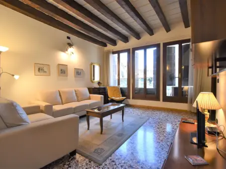 Appartement à Venise, vue sur le canal et loggia : photo 2