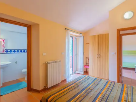 Appartement 120 m² à Città Sant'Angelo, grand terrain et piscine : photo 11