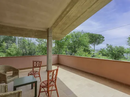 Appartement 120 m² à Città Sant'Angelo, grand terrain et piscine : photo 14
