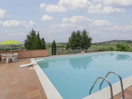 Appartement 85 m² à Città Sant'Angelo, terrain et piscine : photo 15