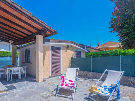 Maison Francesca à Marina Pietrasanta, 1 km de la mer - Photo 2