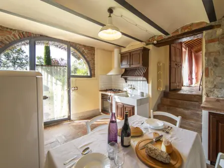 Ferme toscane en pierre à Lucignano, pour 11 personnes : photo 6