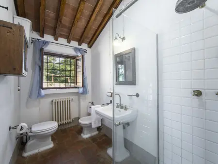 Ferme toscane en pierre à Lucignano, pour 11 personnes : photo 13