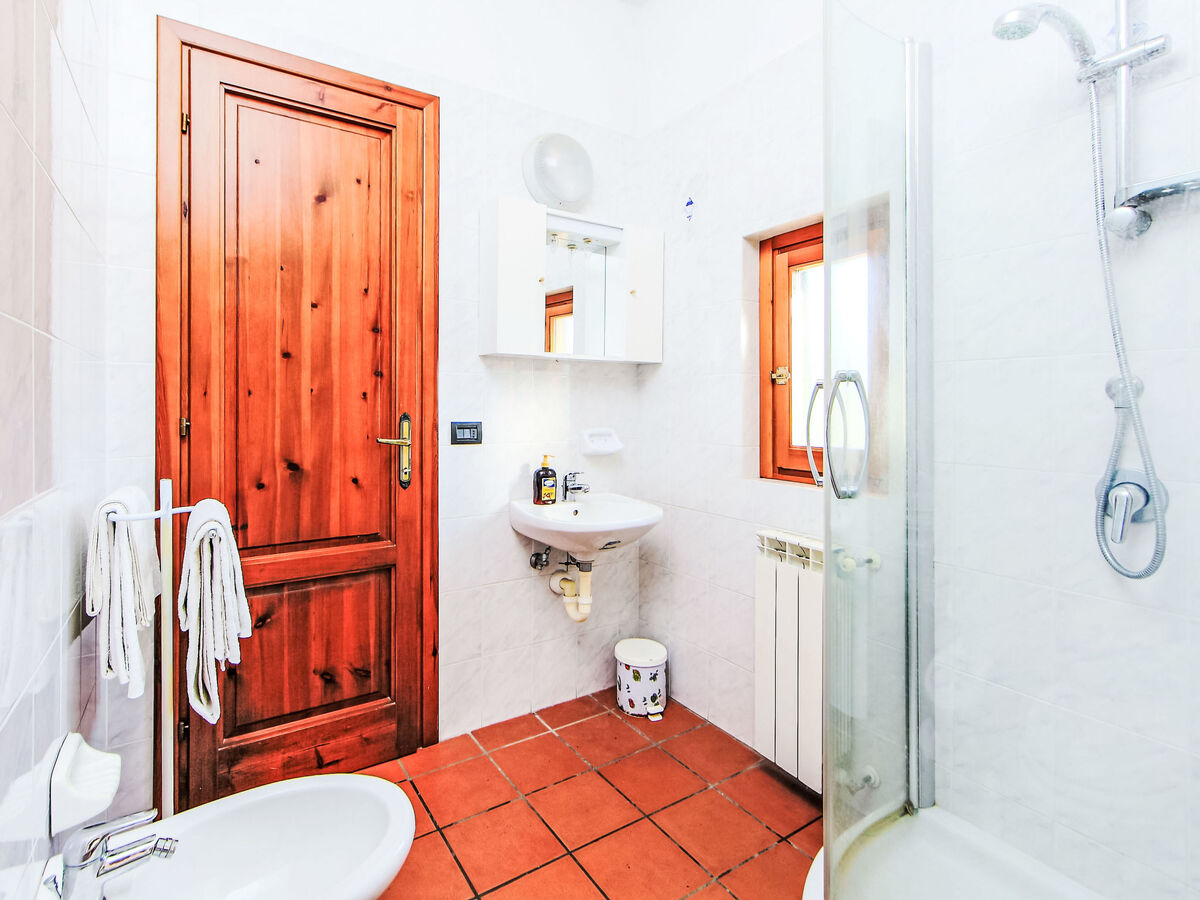 Appartement Villa Morosi à Vinci, avec piscine - Photo 23