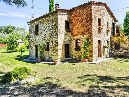 Location gite à Ambra