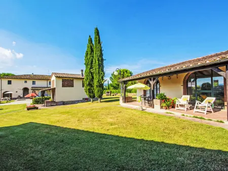 Gîte Mattone à Bucine, 2 chambres avec piscine : photo 23