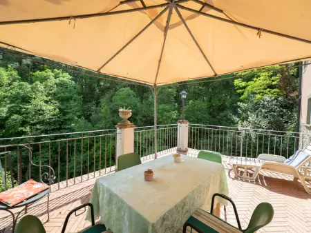 Appartement au moulin Rosa, Loro Ciuffenna, vue cascade : photo 3