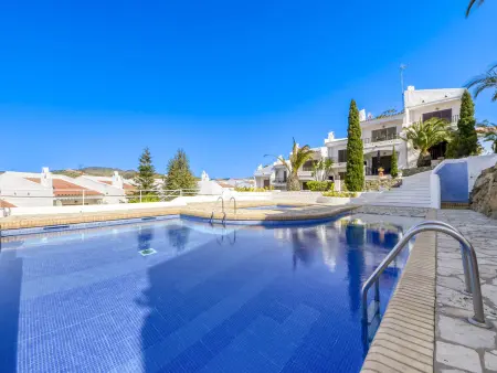 Location maison à Roses, Maison mitoyenne dans la Residencia Els Vilars, moderne avec accès la piscine