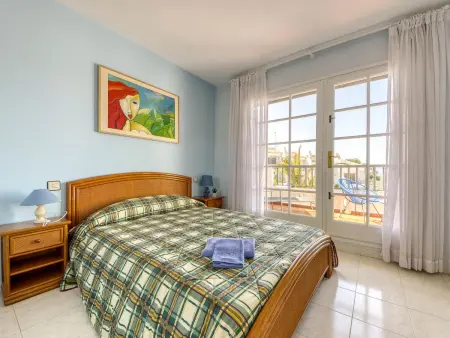 Maison mitoyenne dans la Residencia Els Vilars, moderne avec accès la piscine - Photo 4