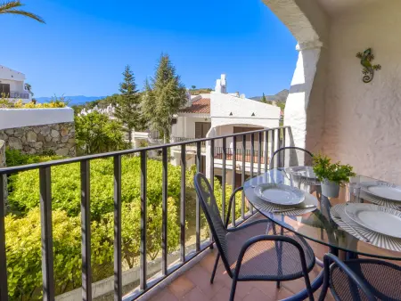 Maison mitoyenne dans la Residencia Els Vilars, moderne avec accès la piscine - Photo 11