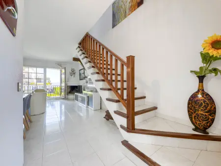 Maison mitoyenne dans la Residencia Els Vilars, moderne avec accès la piscine - Photo 12