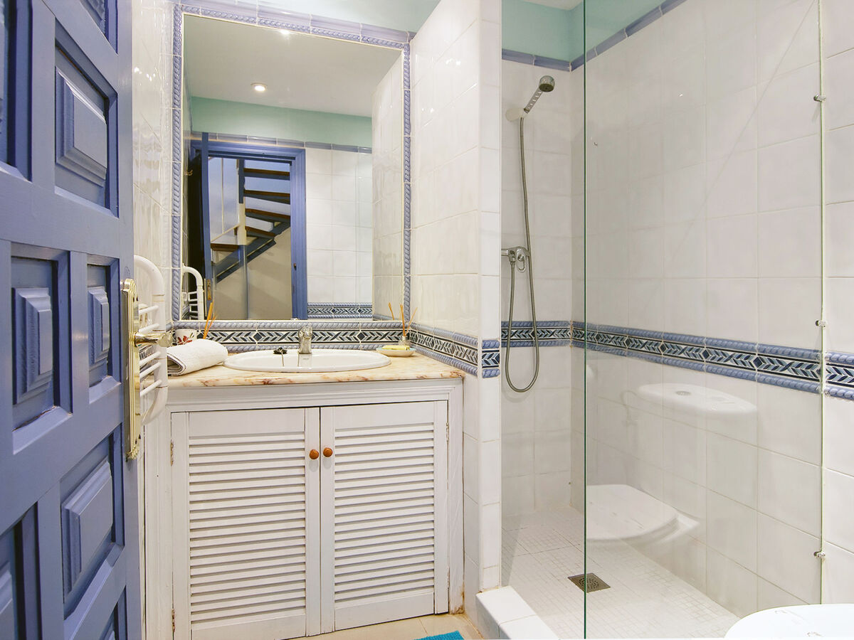 Amanda, maison 3 étages avec piscine privée à Nerja - Photo 11