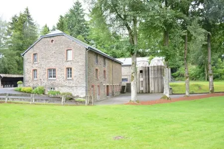 Location gite à Gouvy, Ferme vintage avec jardin et terrasse couverte