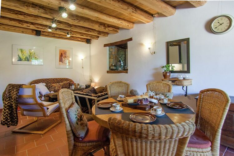 Gîte Montizon : maison en pierre avec piscine à Roussines - Photo 6
