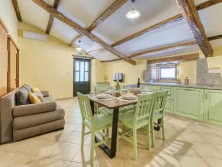 Kapitani, maison 3 pièces avec piscine à Hum : photo 18