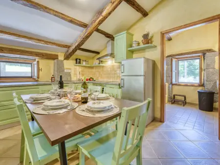 Kapitani, maison 3 pièces avec piscine à Hum : photo 22