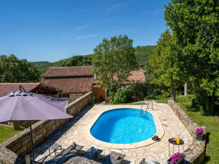 Kapitani, maison 3 pièces avec piscine à Hum : photo 24