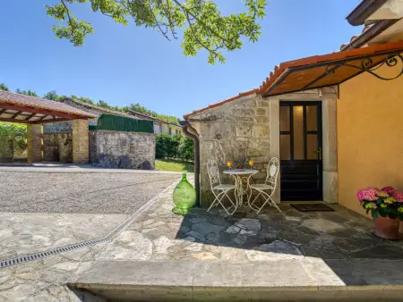 Kapitani, maison 3 pièces avec piscine à Hum : photo 31