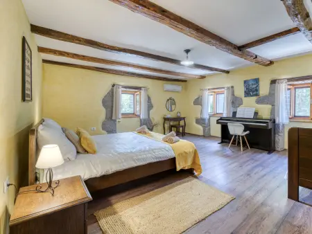 Kapitani, maison 3 pièces avec piscine à Hum : photo 37
