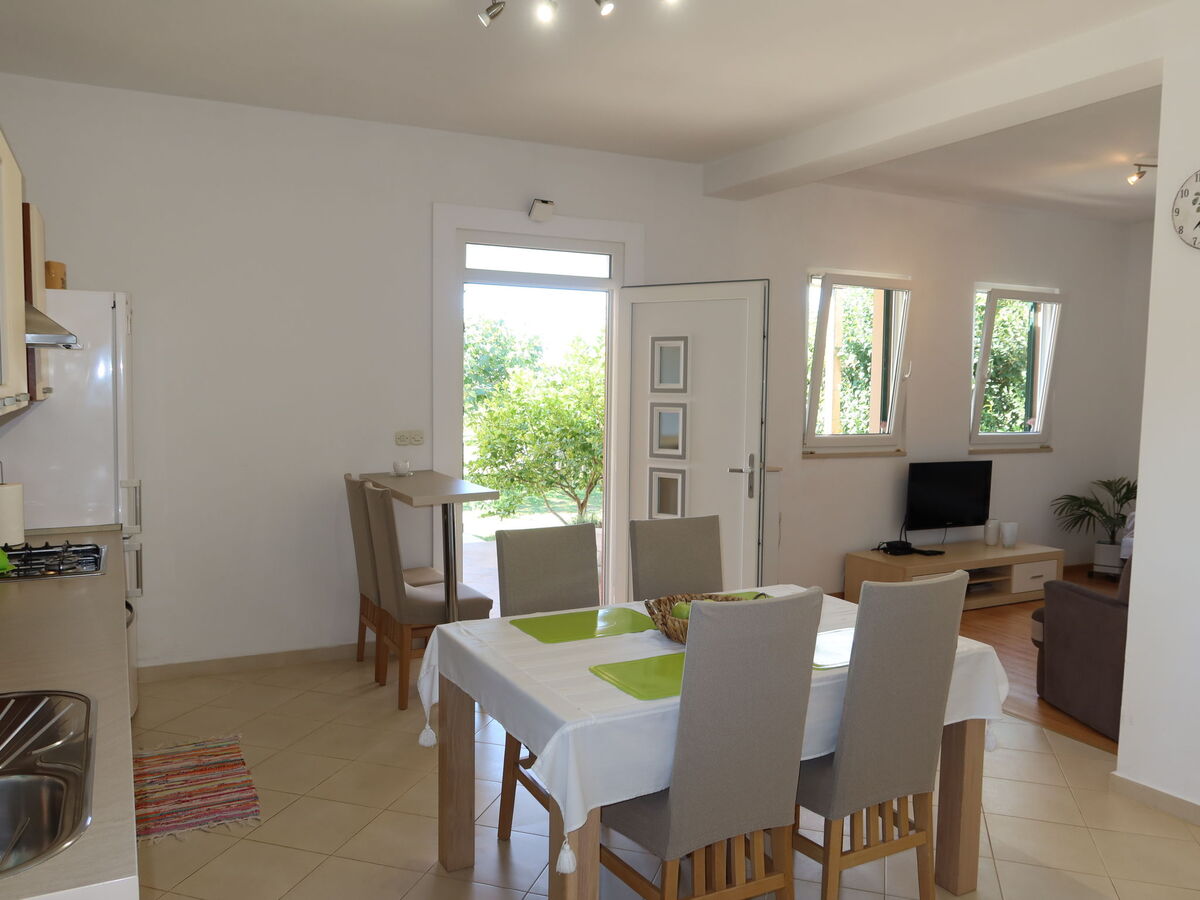 Maison Lorenzo à 150 m de la plage, Privlaka - Photo 8