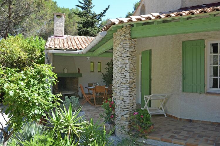 La maison des Écureuils, villa Beaucaire piscine privée - Photo 21