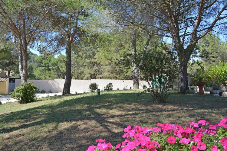 La maison des Écureuils, villa Beaucaire piscine privée - Photo 24