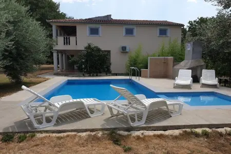 App Musoga 4, Appartement à Banjole près du Temple d'Auguste - Photo 3