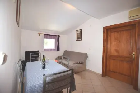 App Musoga 4, Appartement à Banjole près du Temple d'Auguste - Photo 11