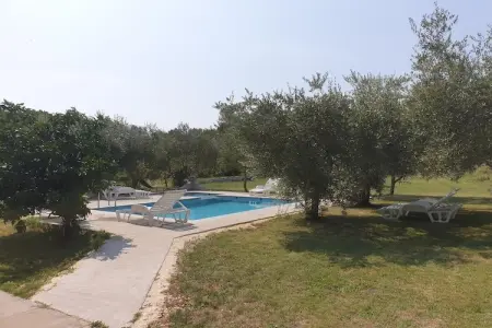 App Musoga 4, Appartement à Banjole près du Temple d'Auguste - Photo 19