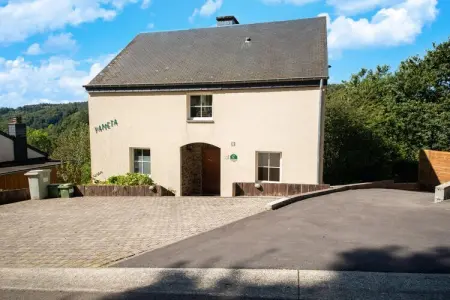 Location appartement à Bouillon, Appartement avec terrasse à Luxembourg