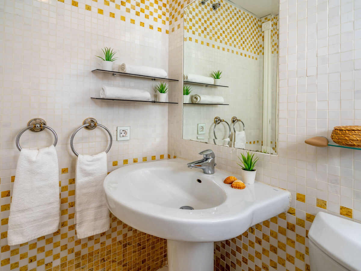 Las Adelfas – Apt 135 m² à 100 m de la plage - Photo 18