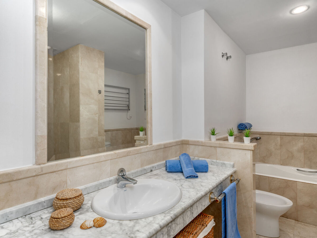 Las Adelfas – Apt 135 m² à 100 m de la plage - Photo 22