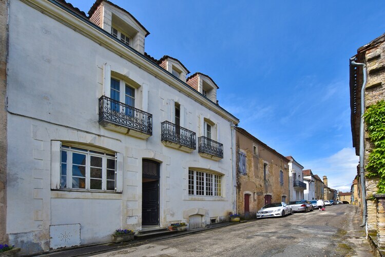 Maison 18e siècle au cœur de Villefranche-du-Périgord - Photo 3