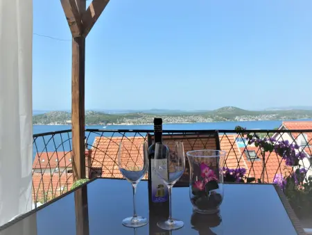 Maison Elin à Šibenik, vue mer et terrasses