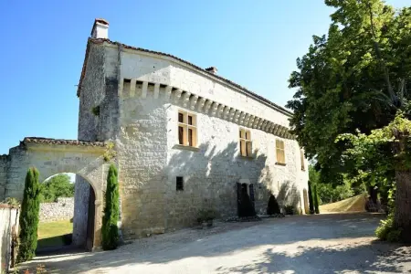 Location chateau à Bon Encontre