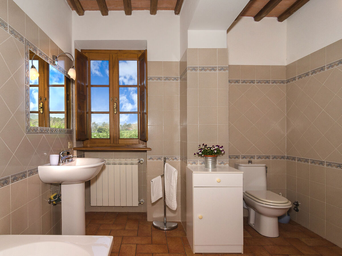 Maison Renata à Lucca : 3 chambres, piscine commune - Photo 11
