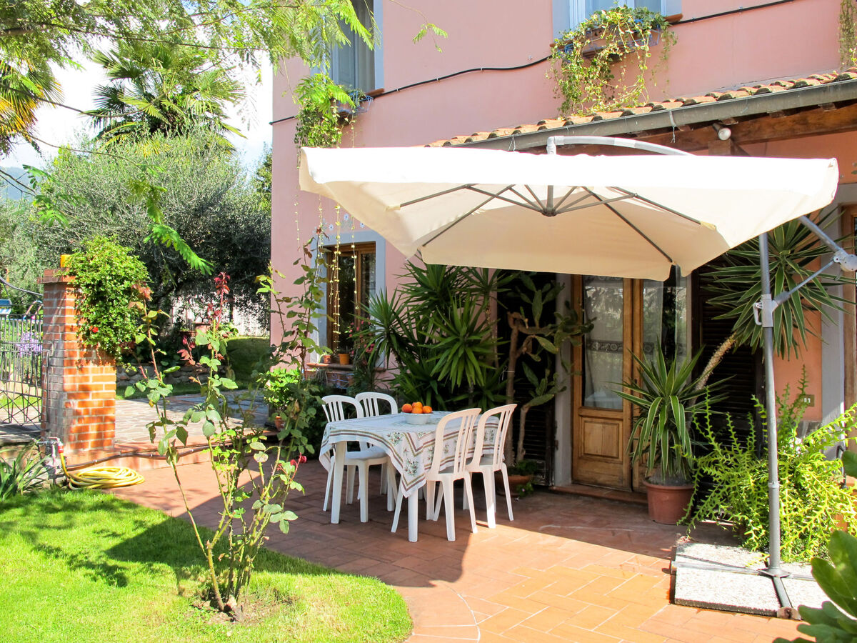Maison Agrifoglio à Lucca avec piscine et jardin - Photo 4