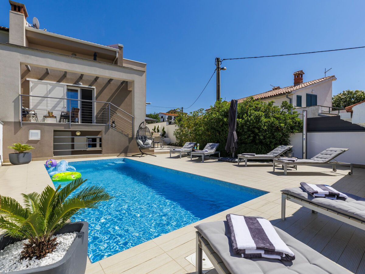 Albona Luna – Maison 3 chambres avec piscine privée - Photo 1