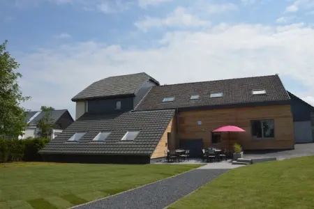 Le Lodge des Bruyères, Maison de vacances de luxe avec piscine et sauna à Waimes - Photo 1